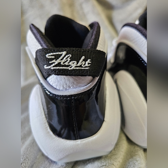 Nike Air Zoom Flight 95 "Black Patent" DV0820-100 Basketball Mens Size 10 - Picture 7 of 16